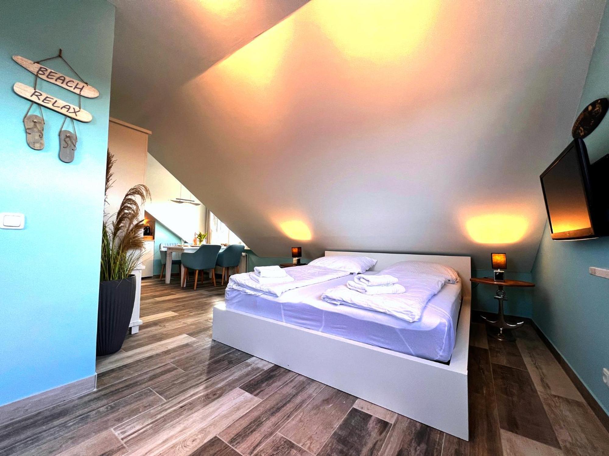 Sanibel Island -By Mila Ferienarpartments- Buesum Zentrum Eigener Parkplatz Exterior photo